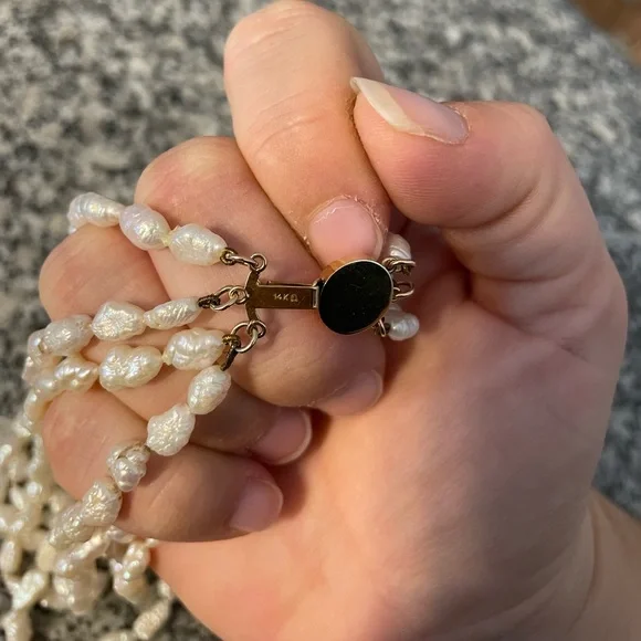 Multi-strand vintage pearl necklace - Picture 2 of 6